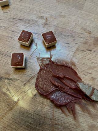 Máme čerstvě navařeno 🫕 Nové odstíny i barevné experimenty. Broskve 🍑 kafe ☕️ černý bez 🫐 kurkuma 🫚 uhel 🪵 Máte nějakou...